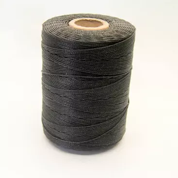 Bagaimana Benang Jahit Wax Jalinan Datar Dapat Mengatasi Kemacetan Jahit Pabrik Alas Kaki & Kulit?